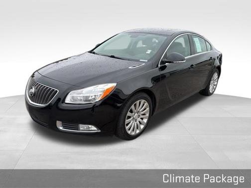 Onyx Black 2012 Buick Regal Base
