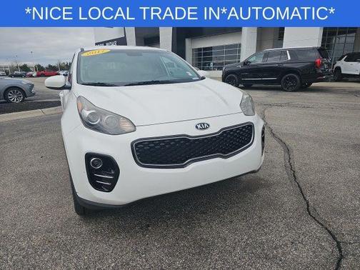 Clear White 2017 Kia Sportage LX
