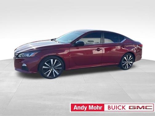 2022 Nissan Altima 2.5 SR