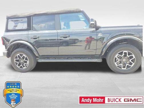2023 Ford Bronco Base