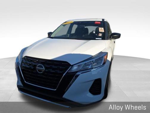 2021 Nissan Kicks S