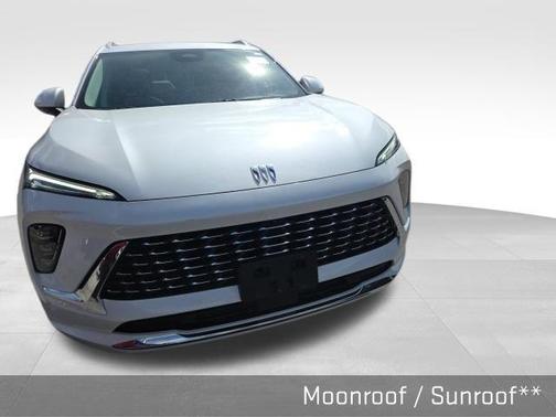 White Frost 2024 Buick Envision Avenir