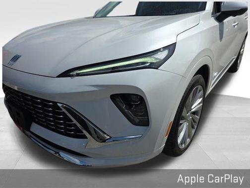 White Frost 2024 Buick Envision Avenir