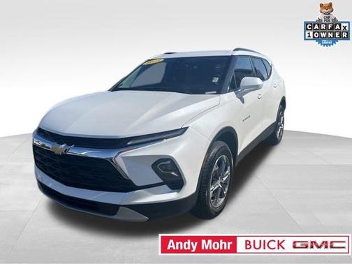 Iridescent Pearl Tricoat 2023 Chevrolet Blazer 2LT