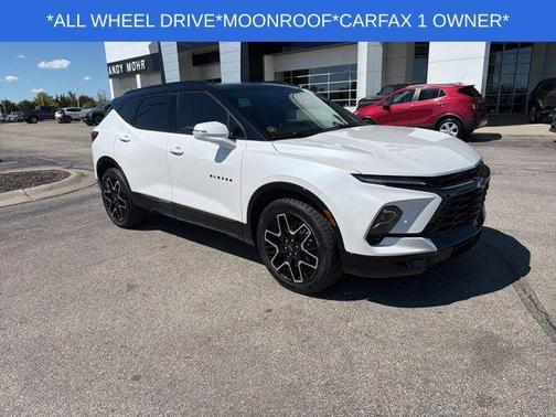Iridescent Pearl Tricoat 2023 Chevrolet Blazer RS