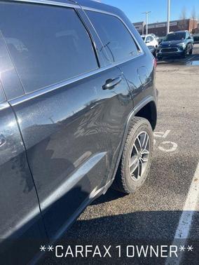 2020 Jeep Grand Cherokee Laredo