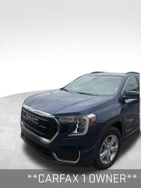 Marine Metallic 2023 GMC Terrain SLE