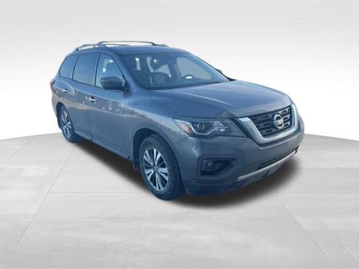 2017 Nissan Pathfinder SL