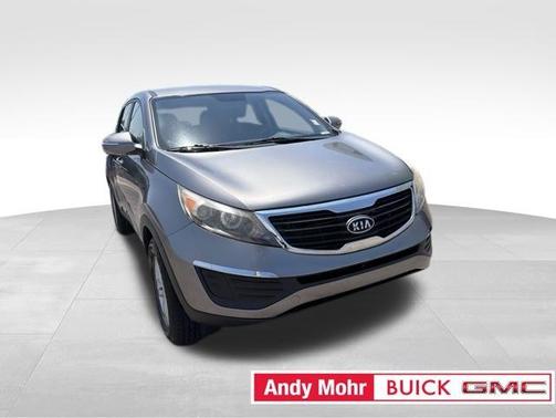 Mineral Silver 2011 Kia Sportage LX
