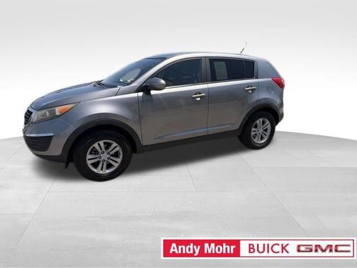 Mineral Silver 2011 Kia Sportage LX