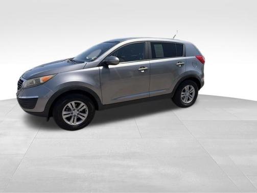 Mineral Silver 2011 Kia Sportage LX
