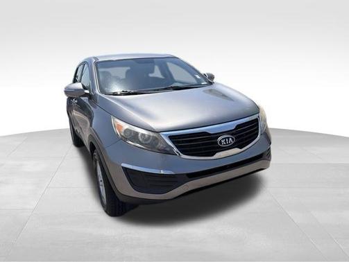 Mineral Silver 2011 Kia Sportage LX