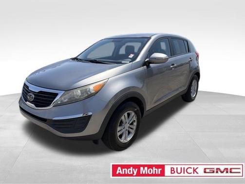 Mineral Silver 2011 Kia Sportage LX