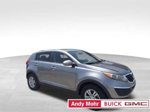 Mineral Silver 2011 Kia Sportage LX