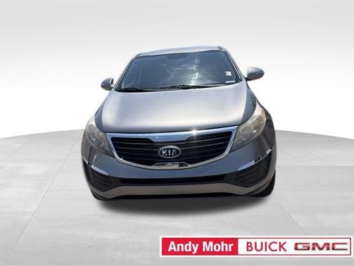 Mineral Silver 2011 Kia Sportage LX
