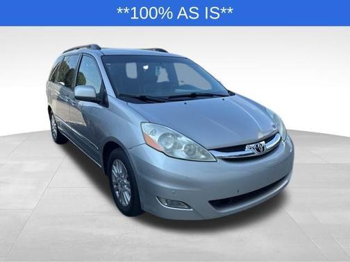 2010 Toyota Sienna XLE