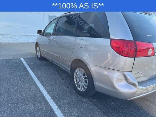 2010 Toyota Sienna XLE