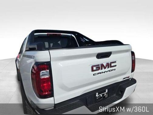 2025 GMC Canyon AT4