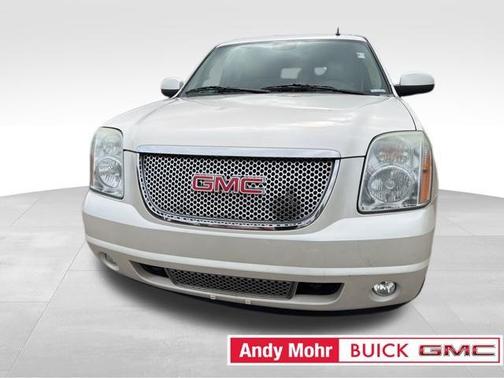 2009 GMC Yukon XL 1500 Denali
