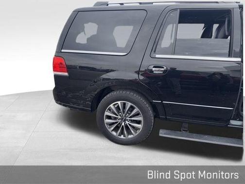 2017 Lincoln Navigator Select