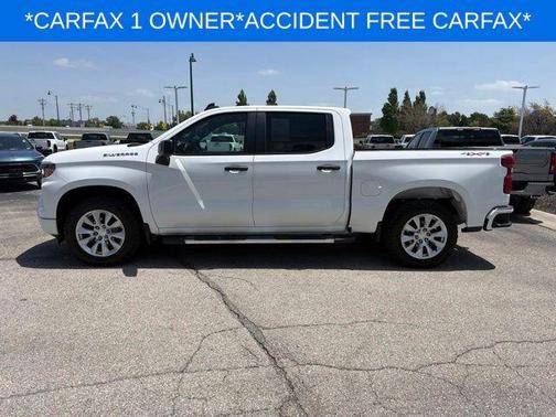 Summit White 2023 Chevrolet Silverado 1500 Custom