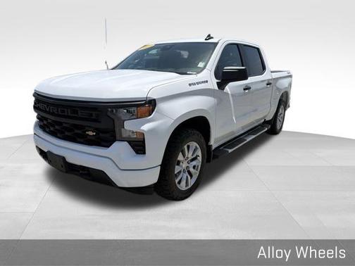 Summit White 2023 Chevrolet Silverado 1500 Custom