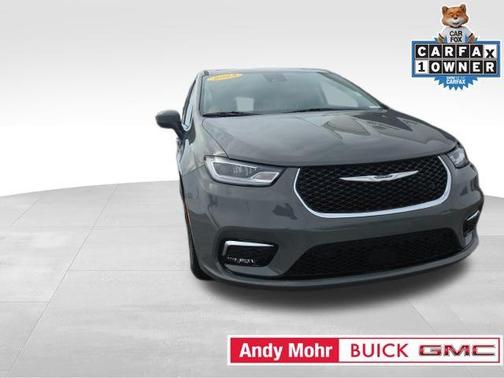 2023 Chrysler Pacifica Touring-L