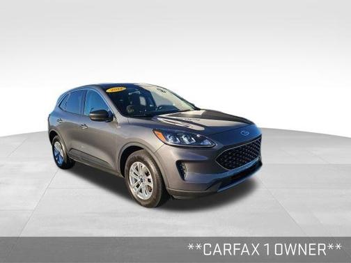 Gray Metallic 2022 Ford Escape SE