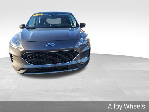 Gray Metallic 2022 Ford Escape SE