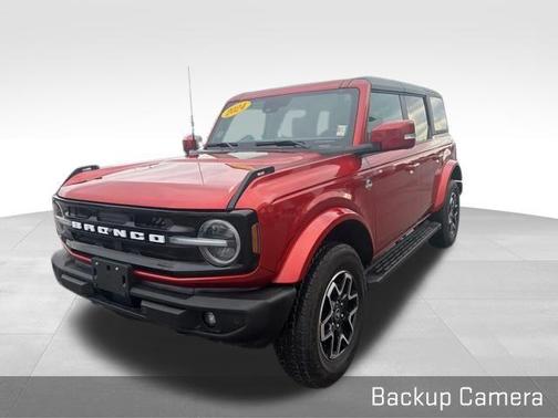 2024 Ford Bronco Outer Banks