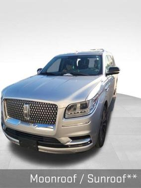 2019 Lincoln Navigator Select