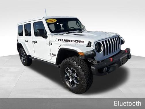 Bright White 2023 Jeep Wrangler Rubicon