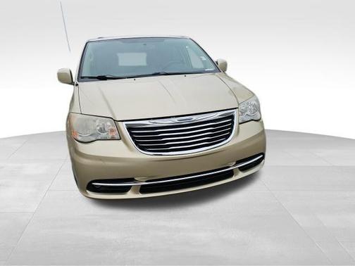 2012 Chrysler Town & Country Touring