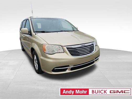 2012 Chrysler Town & Country Touring