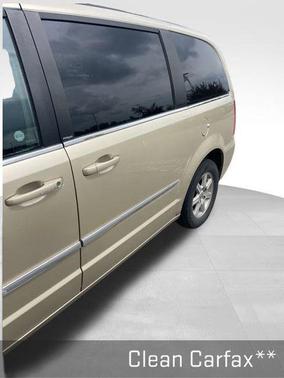 2012 Chrysler Town & Country Touring
