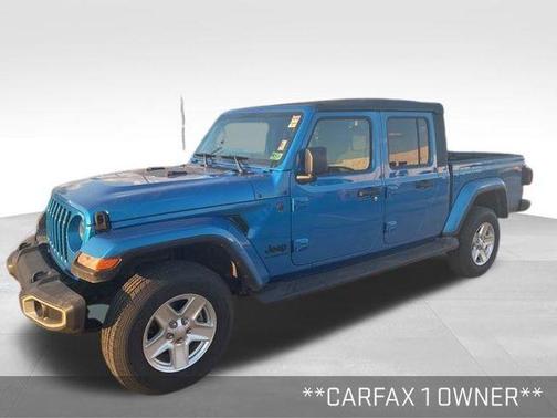 Hydro Blue Pearlcoat 2022 Jeep Gladiator Sport