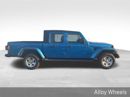 Hydro Blue Pearlcoat 2022 Jeep Gladiator Sport