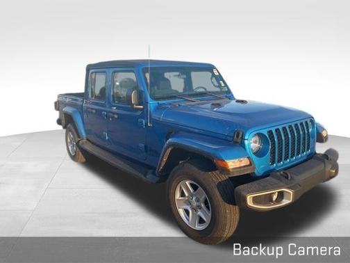 Hydro Blue Pearlcoat 2022 Jeep Gladiator Sport