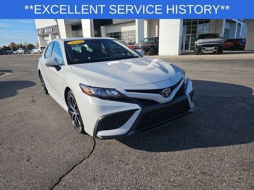 2022 Toyota Camry SE