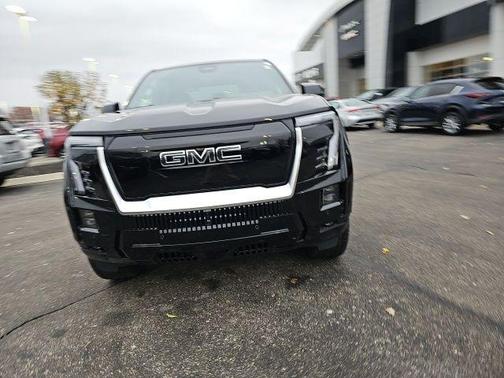 Onyx Black 2025 GMC Sierra EV Denali