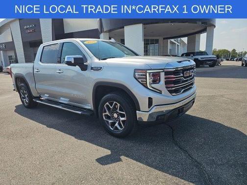 2022 GMC Sierra 1500 SLT