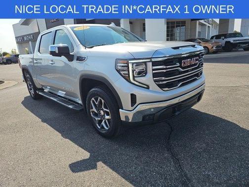 2022 GMC Sierra 1500 SLT