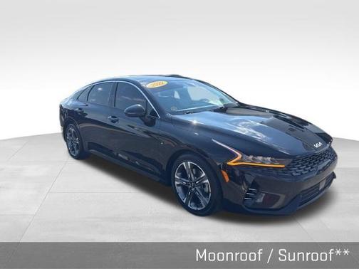 2022 Kia K5 EX