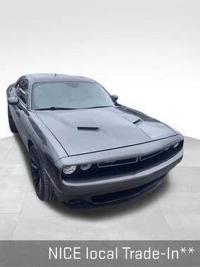 2017 Dodge Challenger SXT