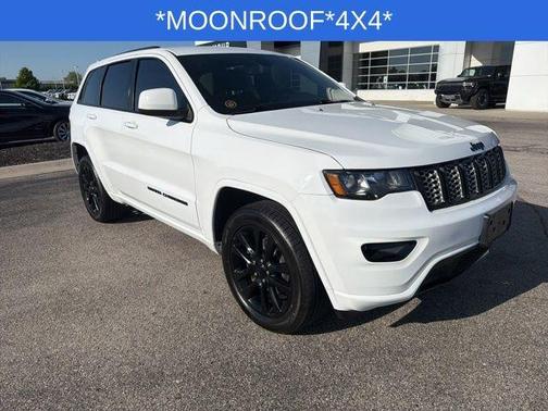 Bright White Clearcoat 2020 Jeep Grand Cherokee Altitude
