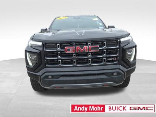 Onyx Black 2025 GMC Canyon AT4