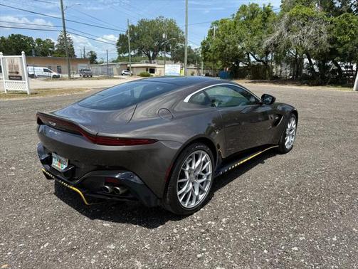 2021 Aston Martin Vantage Automatic
