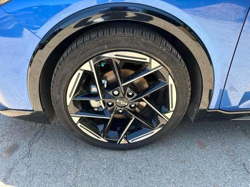 Wave Blue 2025 Kia K4 GT-Line