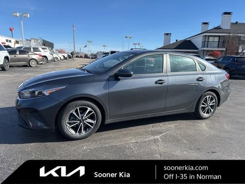 2022 Kia Forte LXS