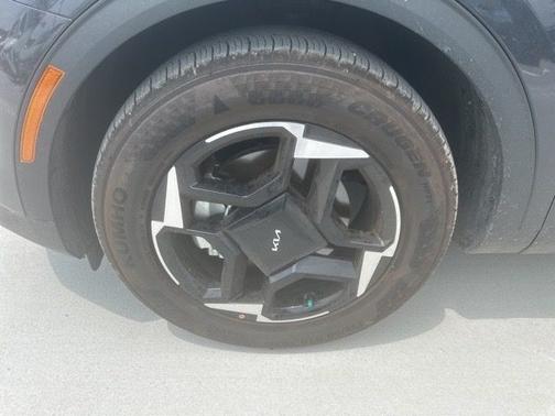 Gray Metallic 2026 Kia Sportage EX